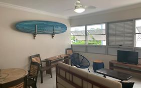 Apartamento pé na areia na Praia do Tombo